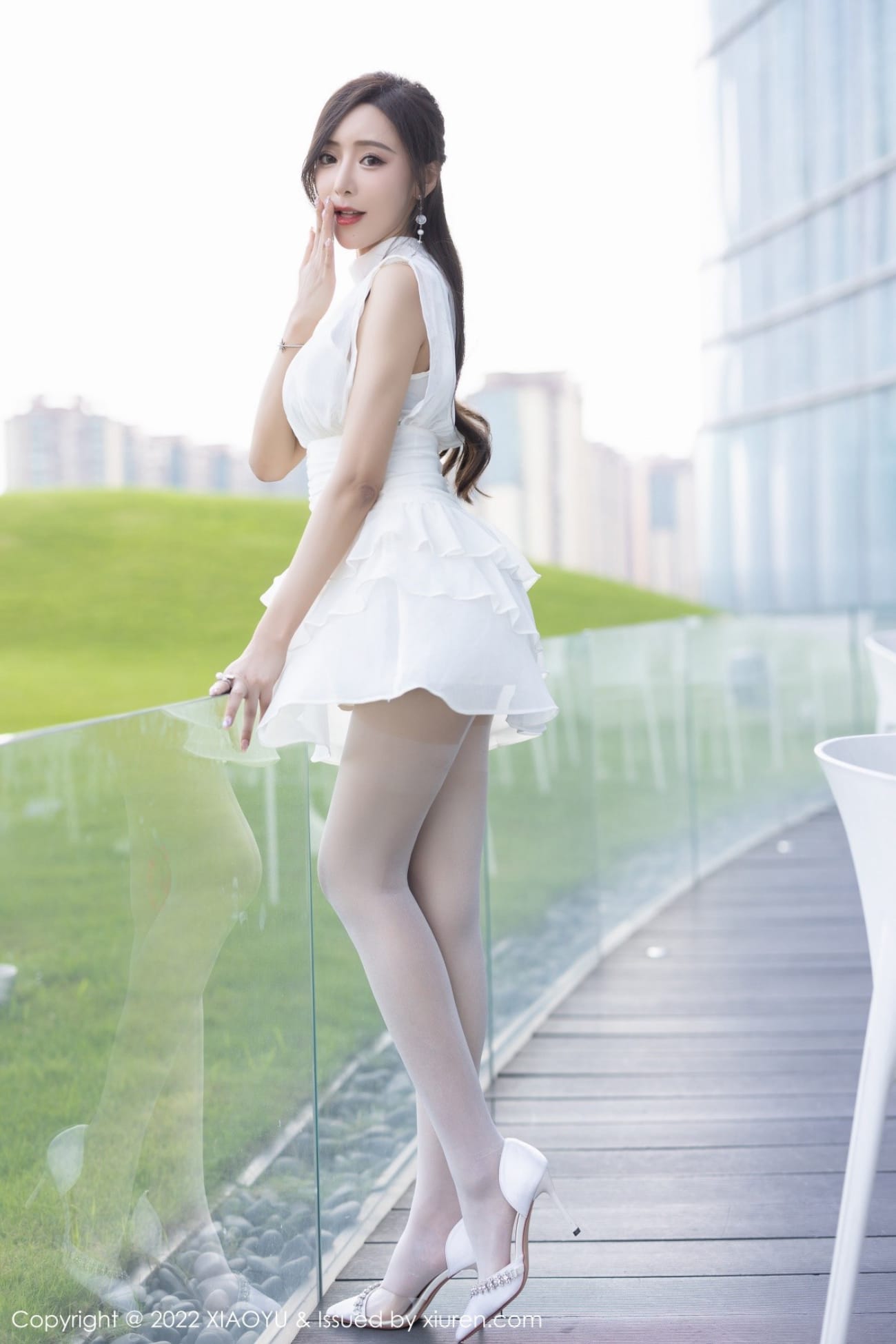 性感女神王馨瑶yanni白色连衣短裙白丝系列气质写真