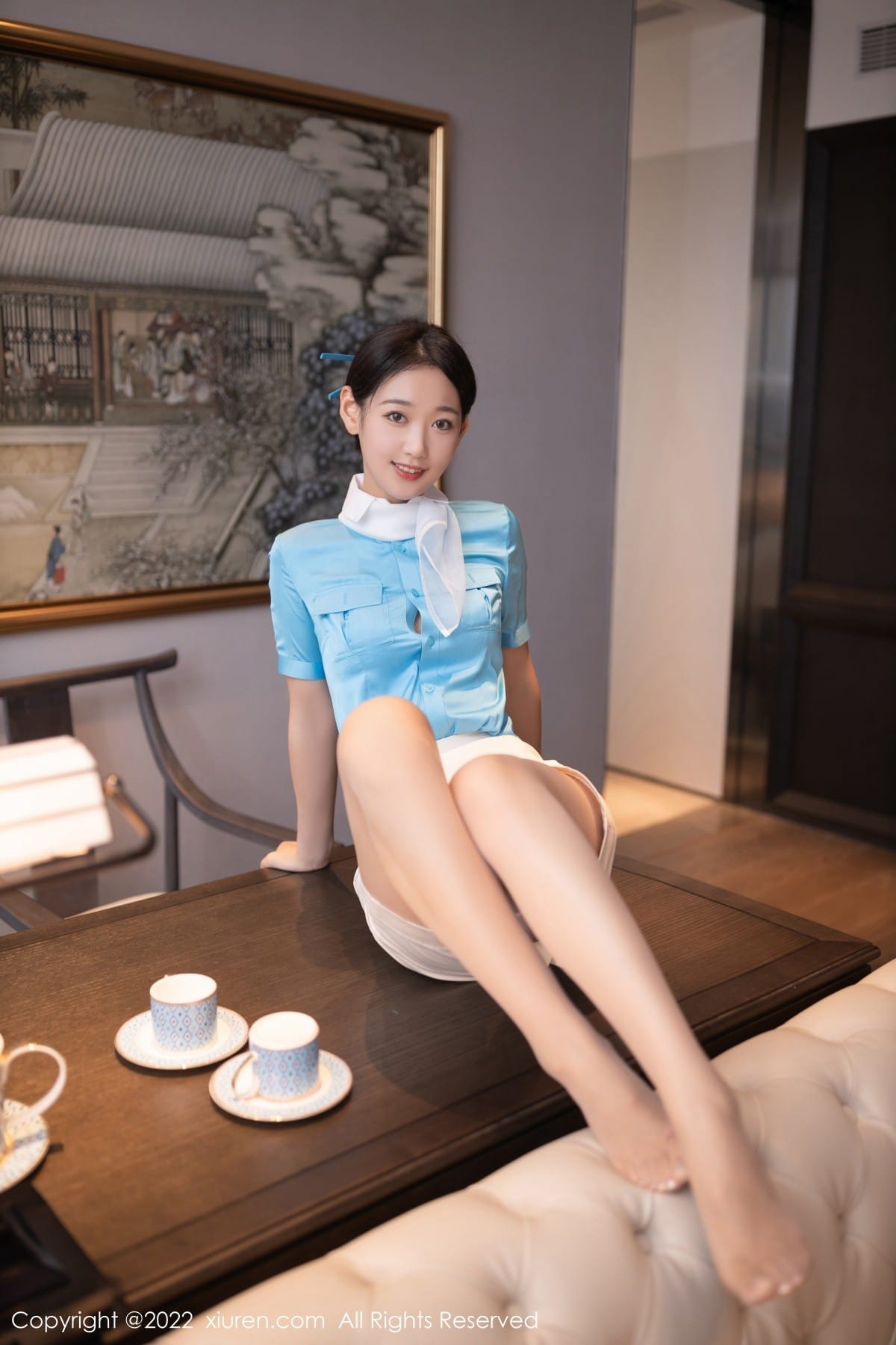 美女模特唐安琪天蓝色空姐制服搭配原色丝袜写真