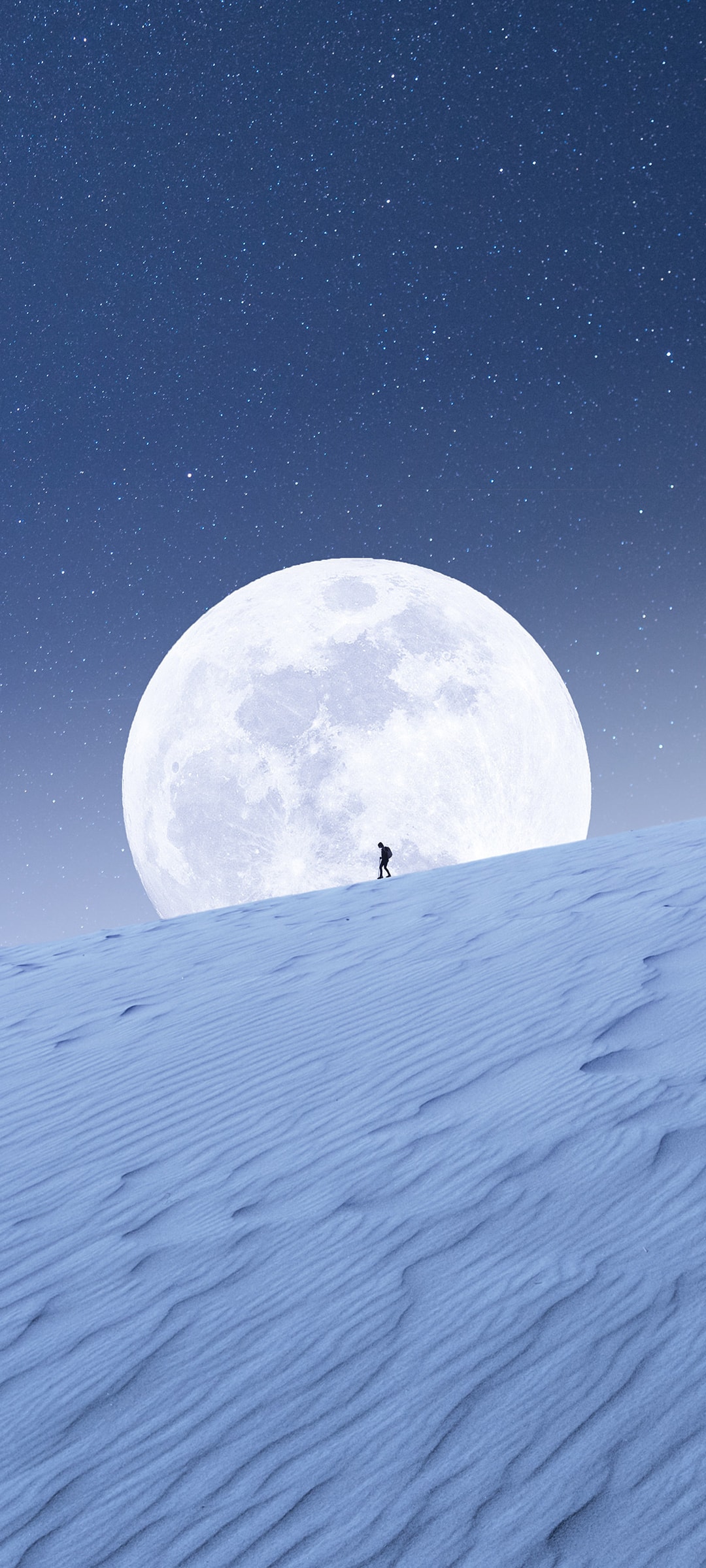 圆月之夜孤独的赶路人一路前行唯美风景