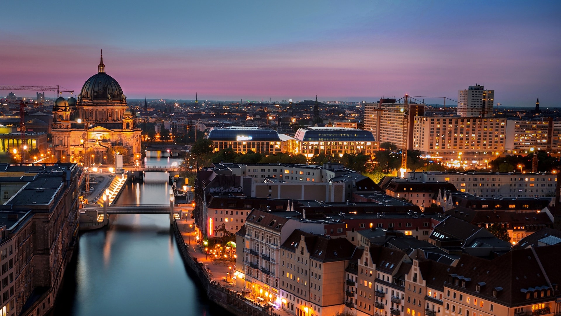 德国首都柏林璀璨灯光唯美城市夜景