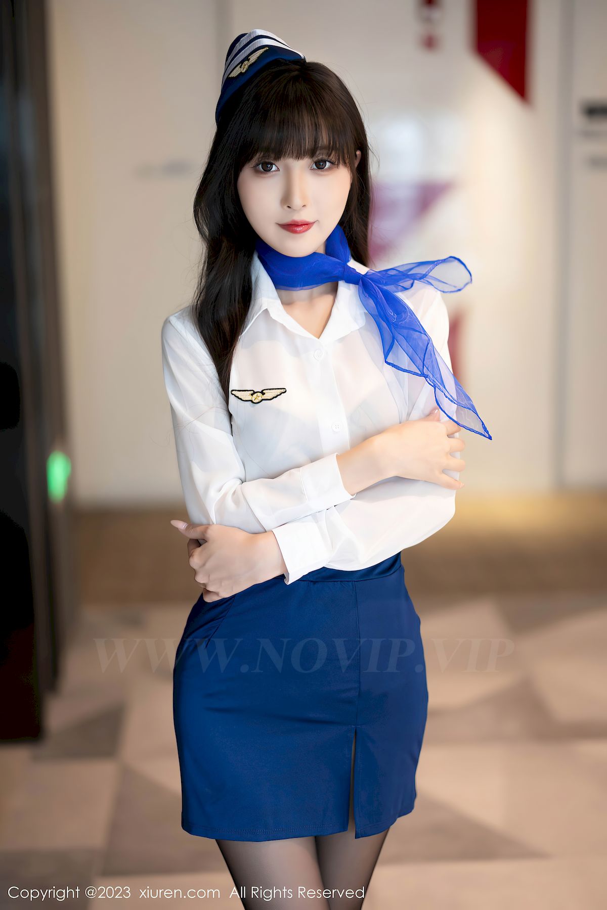 林星阑空姐制服搭配蓝色短裙安吉旅拍