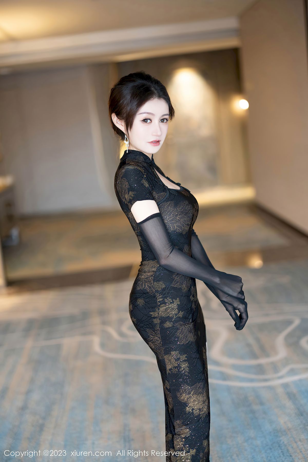 唐宁宁黑色旗袍服饰搭配黑丝性感写真