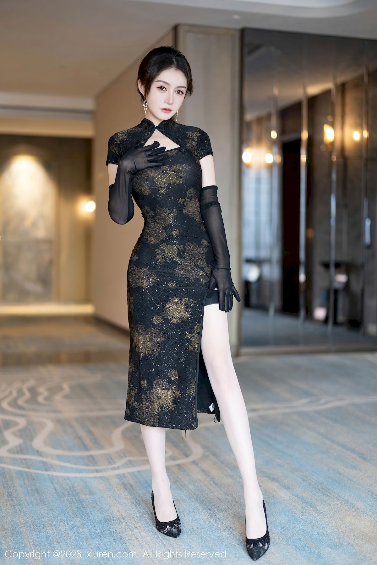 唐宁宁黑色旗袍服饰搭配黑丝性感写真