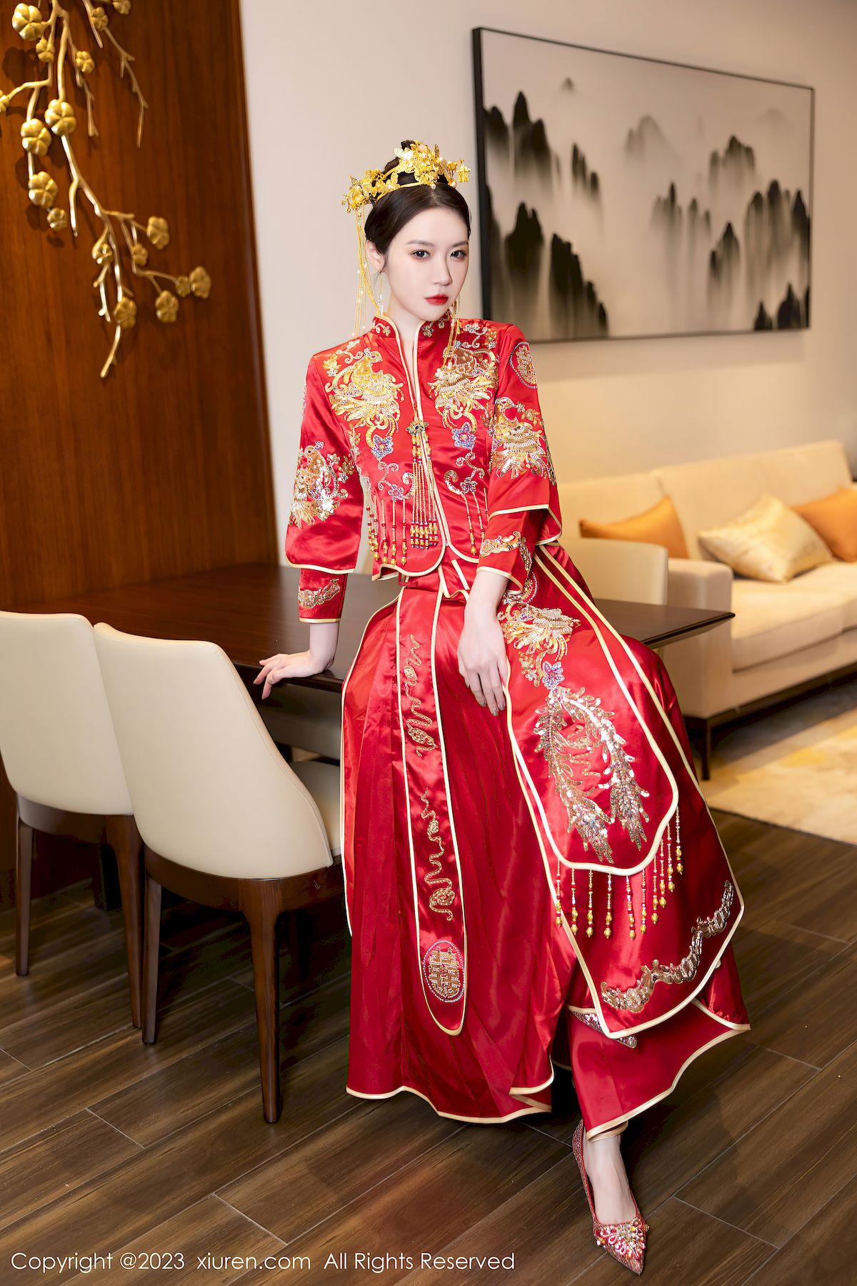梦心玥红色中式婚服高挑身姿性感写真